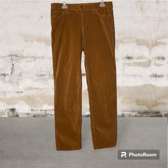 Bandolino Pants - Bandolino camel colored corduroy 5 pocket Mandie pants. Women’s size 10